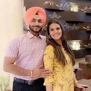 Meet your Posher, Harsimranjit